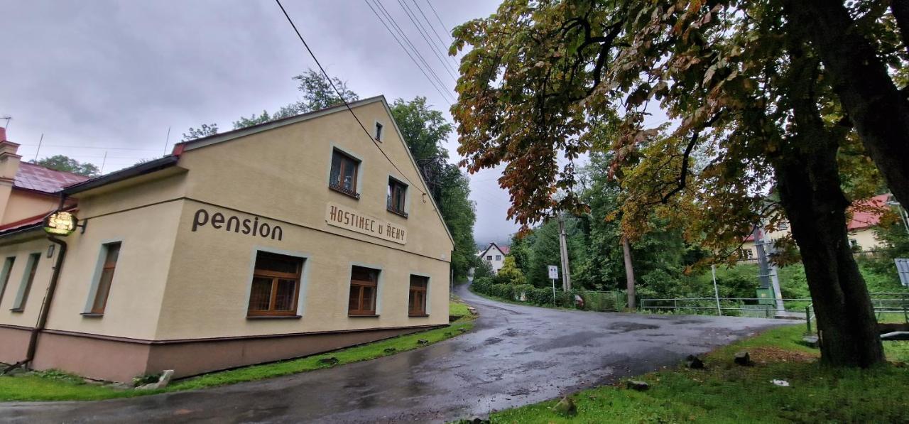 Hostinec U Reky Hotel Ostravice Luaran gambar